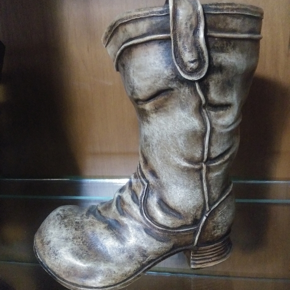Boot Decor - Picture 3 of 4
